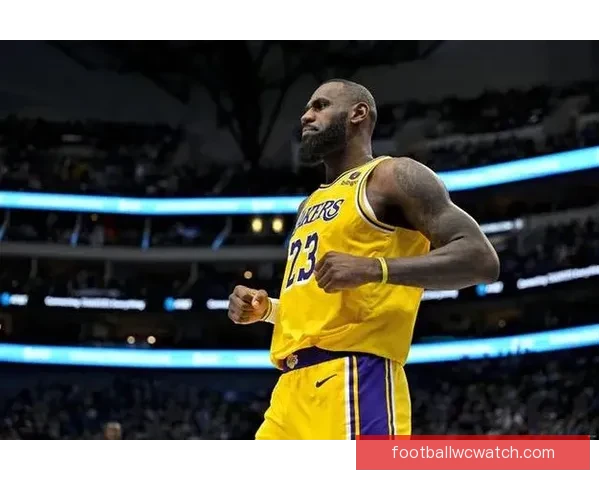 詹姆斯1229胜超越贾巴尔登顶历史第一四旬不老传奇续写辉煌新篇章 詹姆斯1229胜超越贾巴尔登顶历史第一四旬不老传奇续写辉煌新篇章