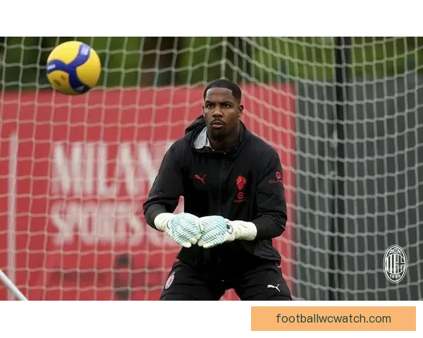 米兰球迷热情助阵 约4000人周六前往训练基地为球队加油