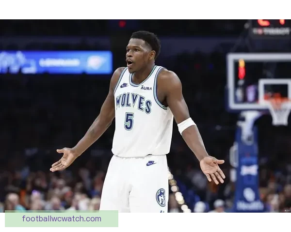 爱德华兹因膝伤缺席对阵活塞 错失生涯最佳赛季奖项